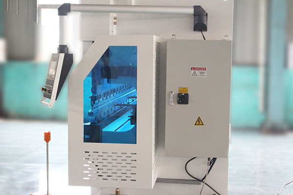 Press brake safety light curtain system