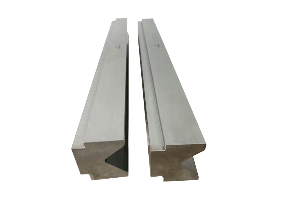 Press brake V-die selection for different material thicknesses